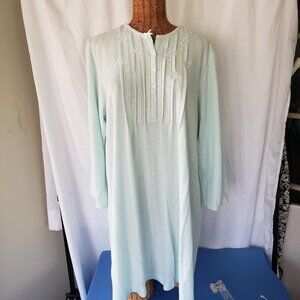 Miss Elaine Women's Plus Size XL Light Blue Long Sleeve Nightgown